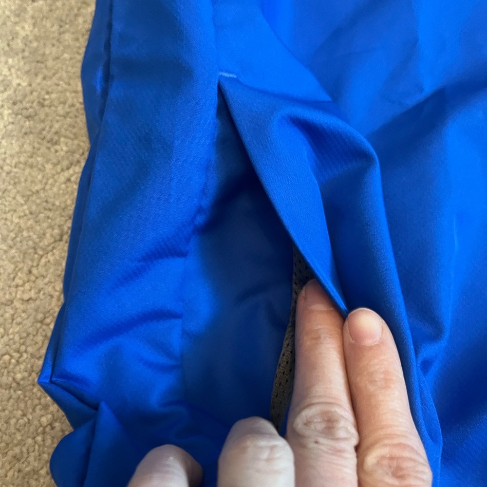 Under Armour boys Windbreaker in blue and gray, half zip with elastic waist - Picture 13 of 16